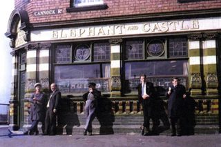 Elephant And Castle Wolves Arch P 8511 1536X1021