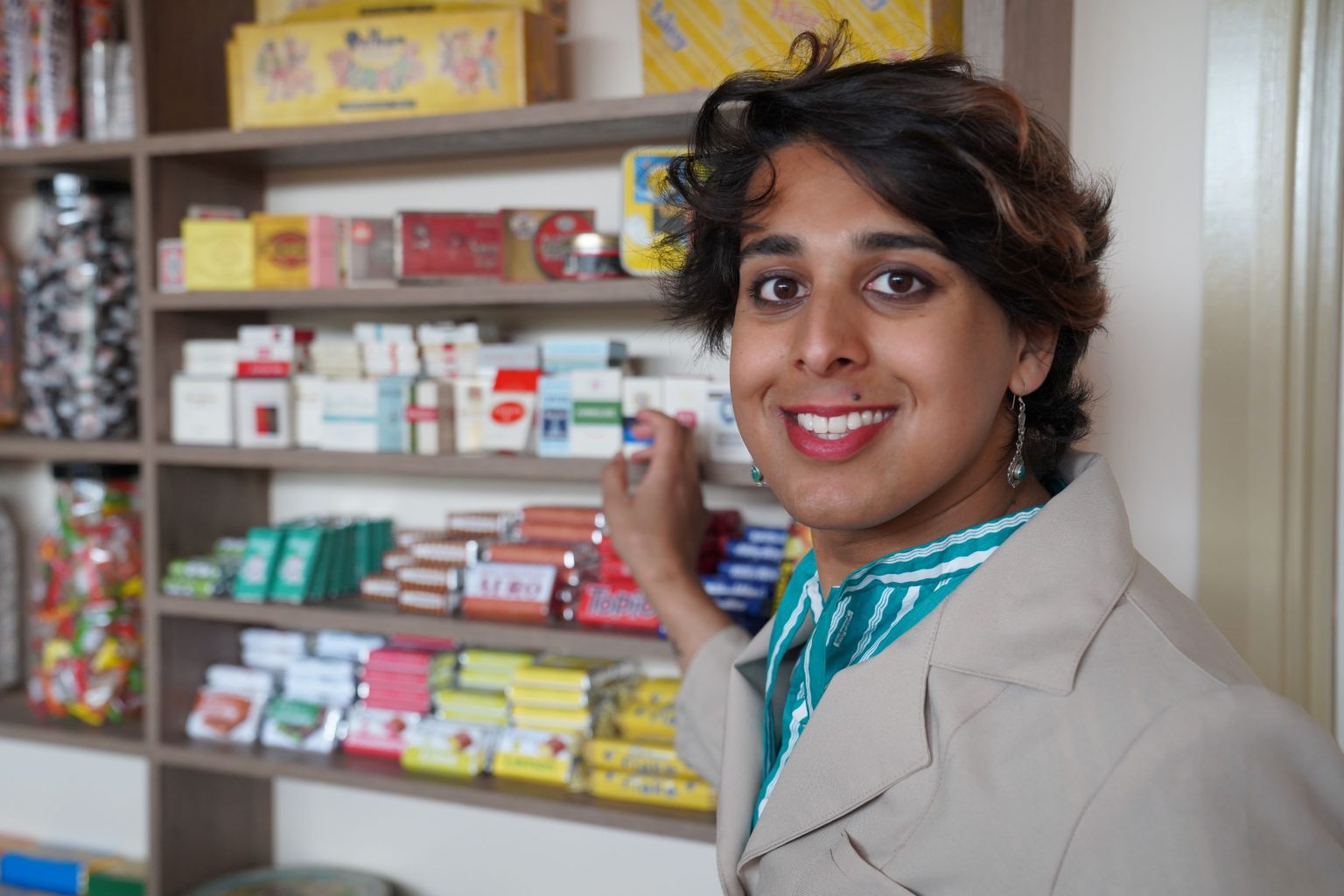 Character Winnie Post Office 1536X1024