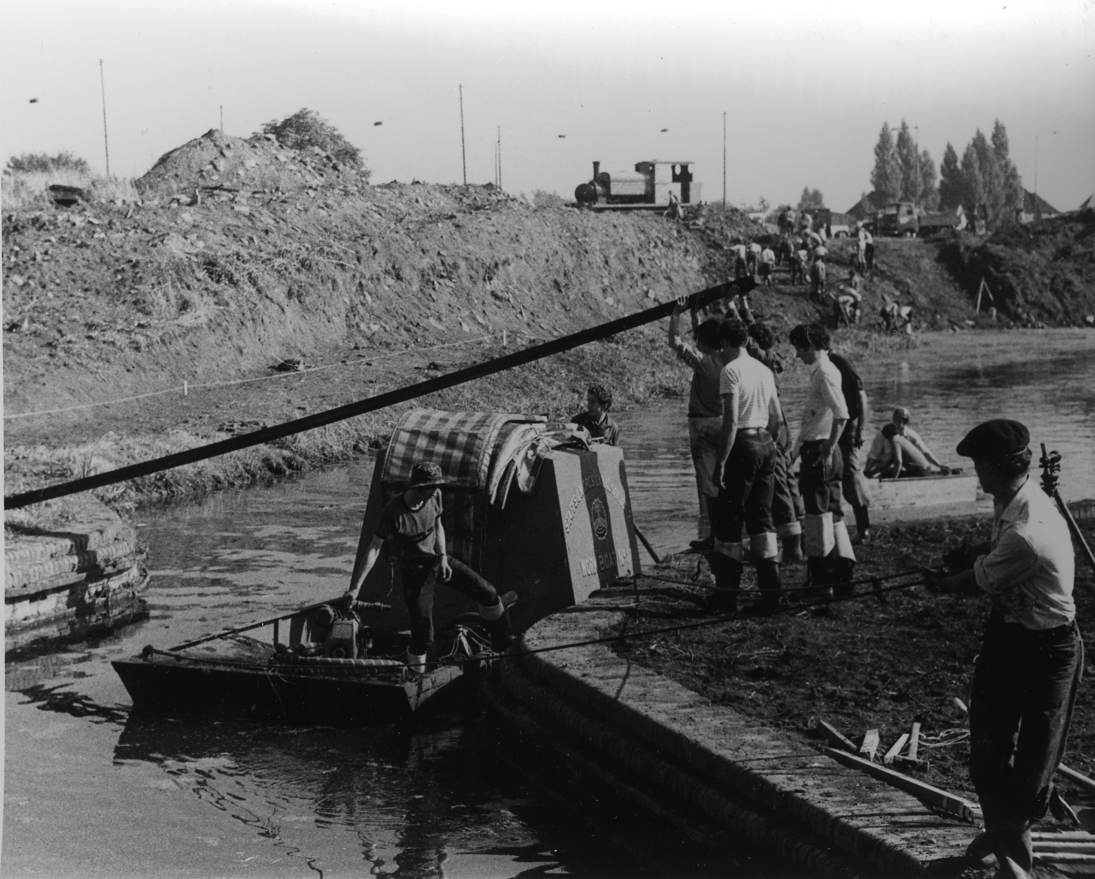 Dudley Dig In 1971 Clearing The Canal Basin